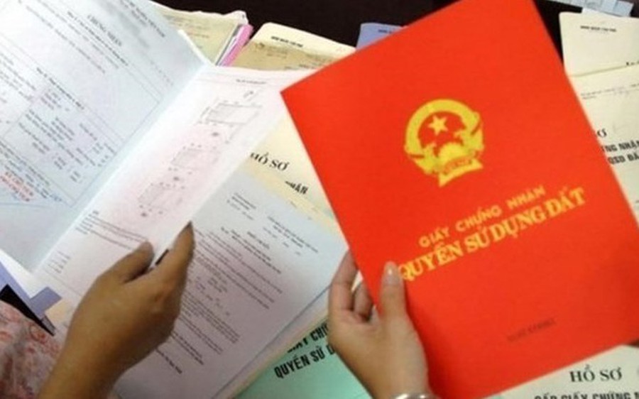 Thay Chủ "Hộ" Thành Tên “Thành Viên” theo Luật Đất đai 2024