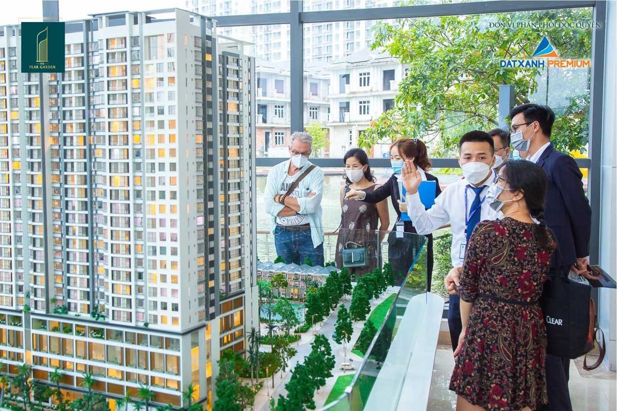 THE PEAK GARDEN