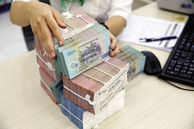 lãi suất huy động ngân hàng giảm