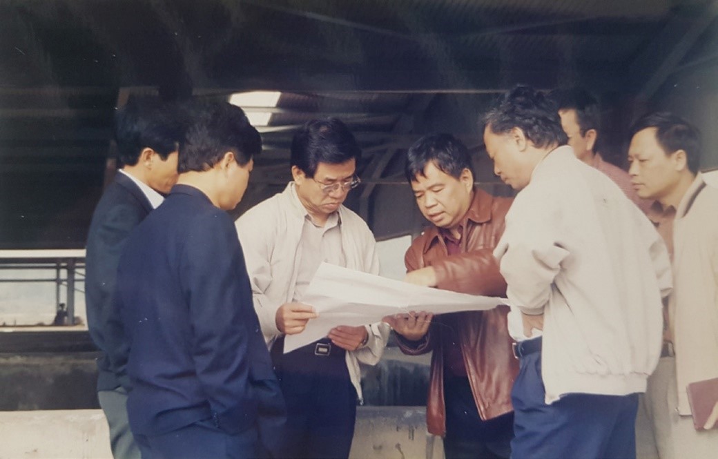 chủ tịch đoàn quốc việt báo cáo